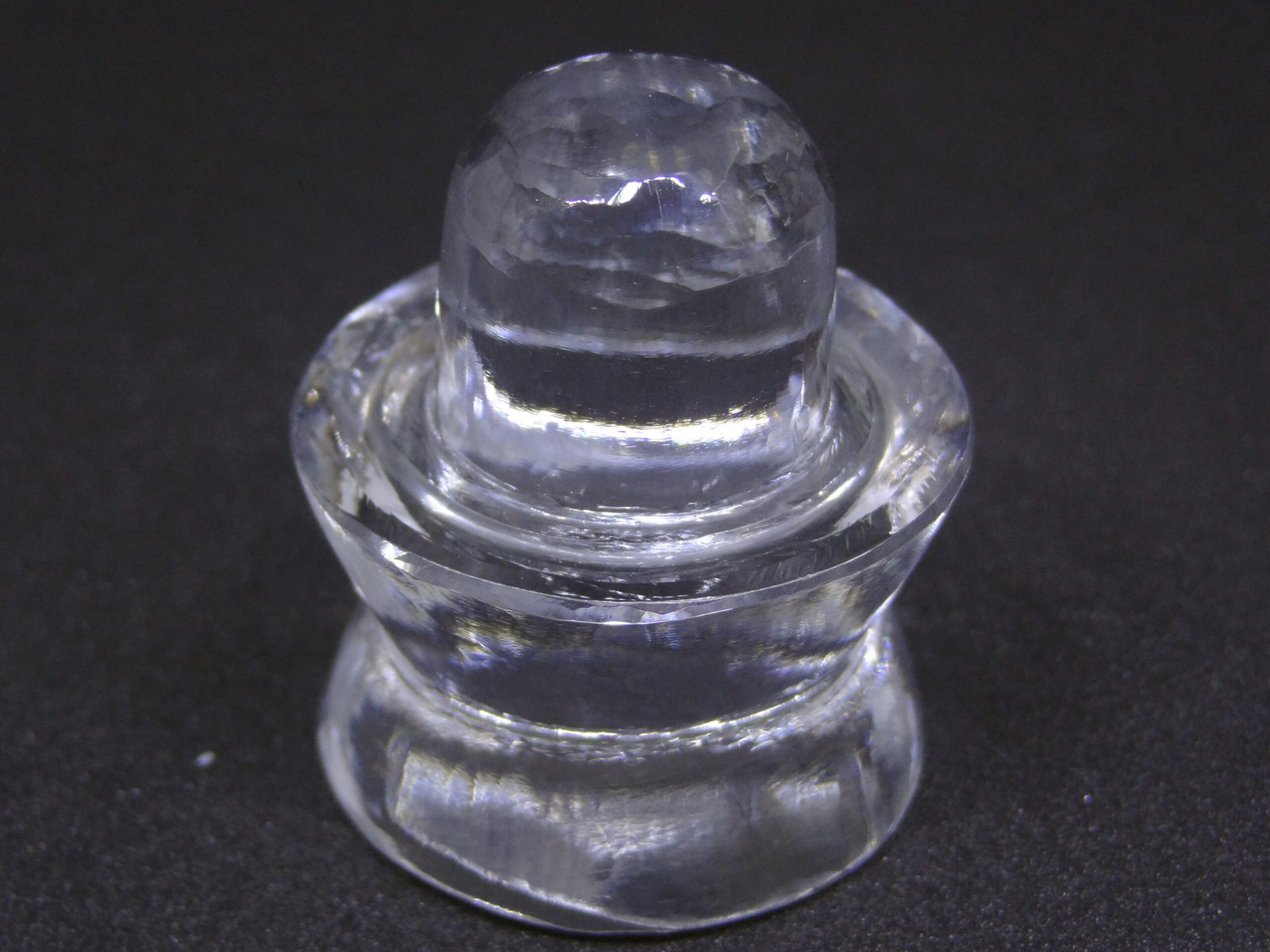DSC03871.jpg copy Sphatik Shivling 64 – 68 grams