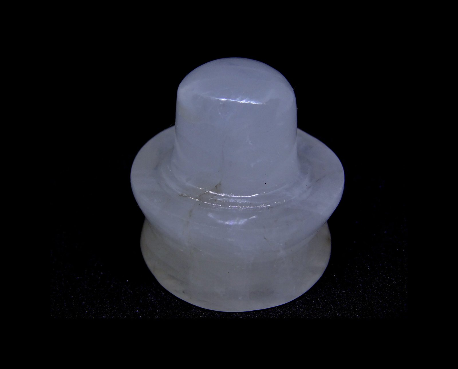 DSC07991.jpg copy Sphatik Shivling 114 grams